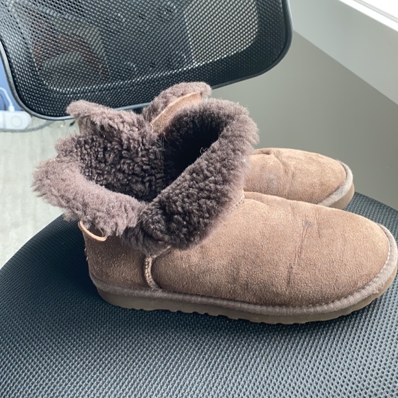 UGG boots - Picture 1 of 6